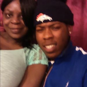 Meet your Posher, Devonte